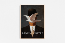 Cargar imagen en el visor de la galería, Magritte - Man in a Bowler Hat