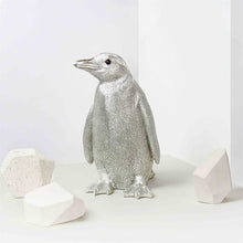 Cargar imagen en el visor de la galería, Alcancía Pingüino Plateado